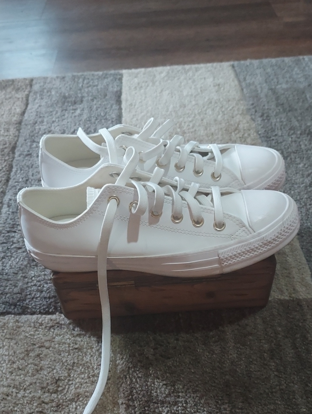 Converse Women's Low-Top Sneakers in White